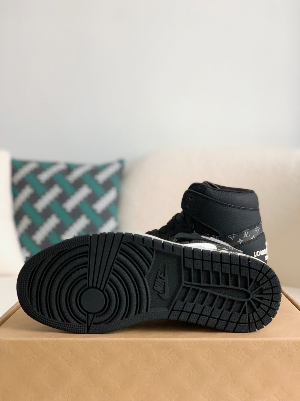 Nike Air Jordan 1 x LV - Triple Black Monogram Edition - Image 10