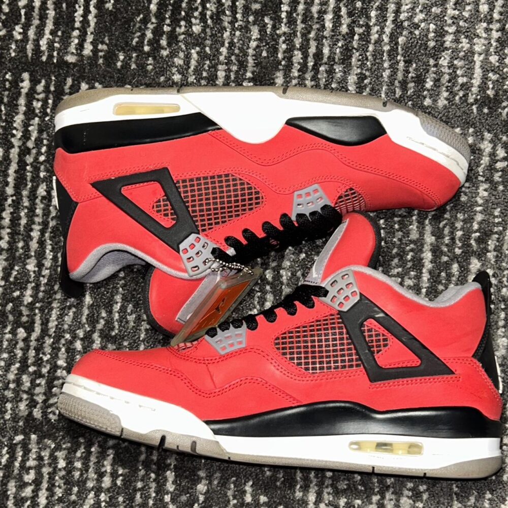 Nike Air Jordan 4 Retro 'Toro Bravo' - Image 3